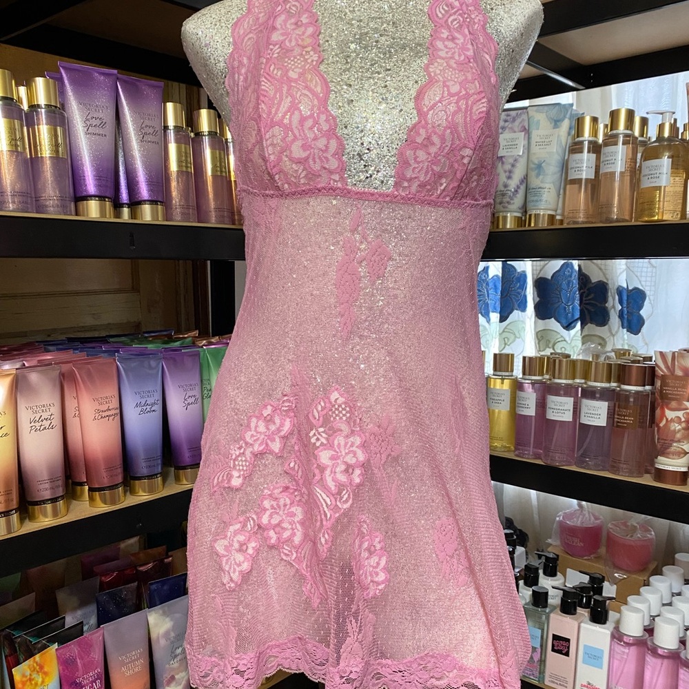 Frederick's of Hollywood Pink Lace Chemise size small